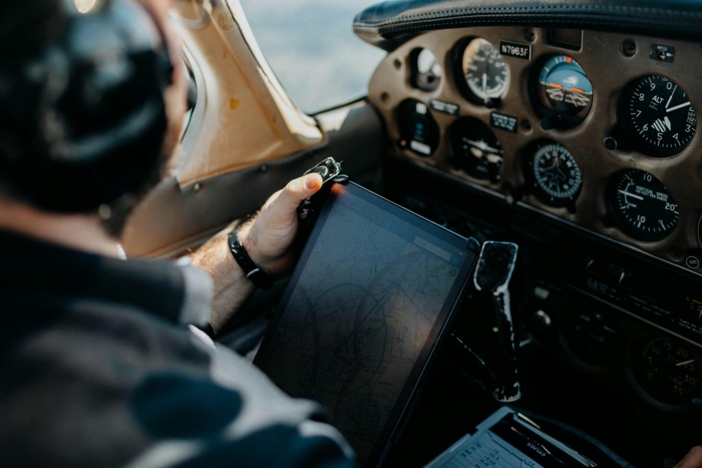 Dynon SkyView HDX vs Garmin G3X Touch
